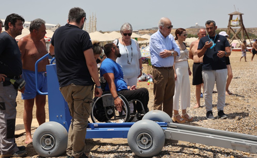 Σε λειτουργία η ράμπα ΑμεΑ στον Καρτερό