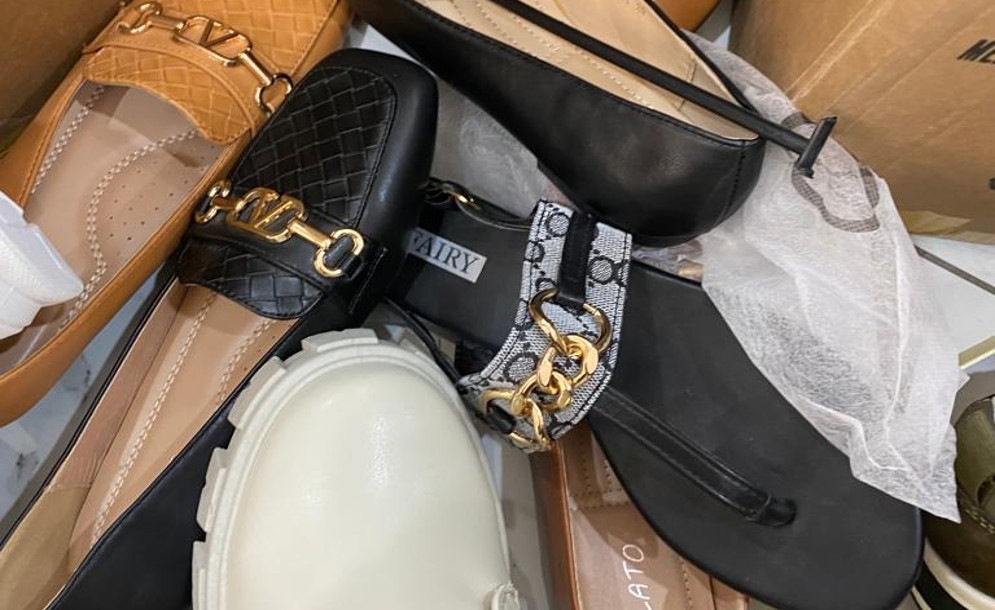 Κατασχέθηκαν και καταστράφηκαν 7.120 ζευγάρια απομιμητικών υποδημάτων