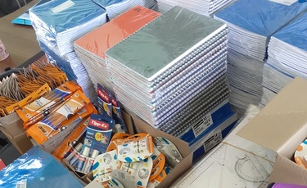 Διανομή σχολικών ειδών σε ευάλωτες οικογένειες από τον Δήμο Ηρακλείου