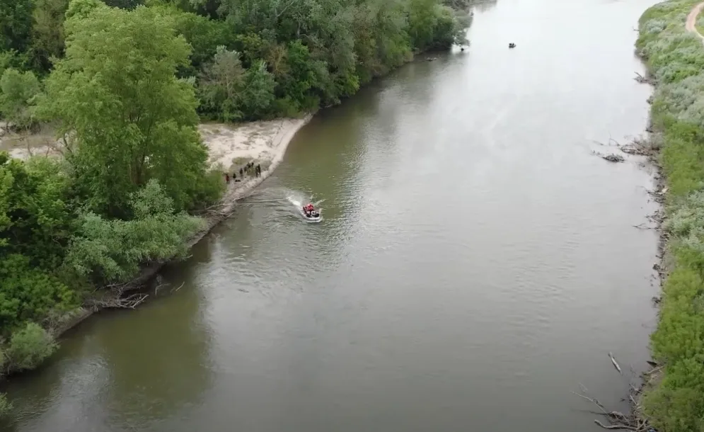 Διάσωση μεταναστών από νησίδα του ποταμού Έβρου