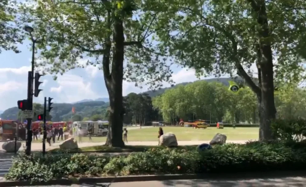 Γαλλία: Άνδρας μαχαίρωσε ενήλικες και παιδιά σε πάρκο