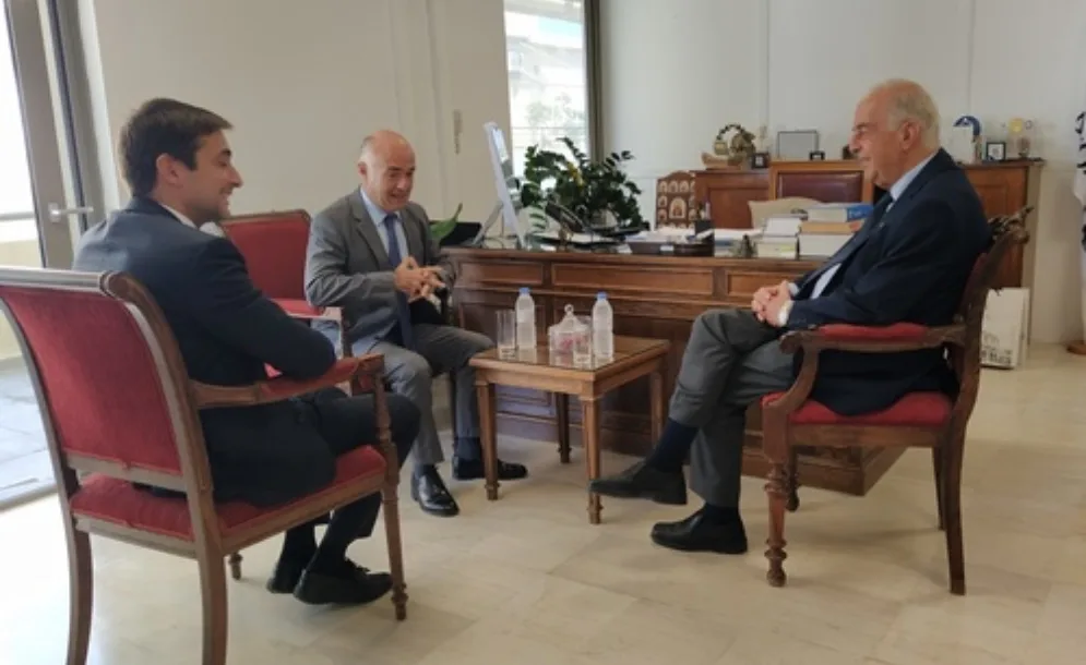 Συνάντηση Δημάρχου Ηρακλείου Βασίλη Λαμπρινού με τον Πρέσβη της Αργεντινής