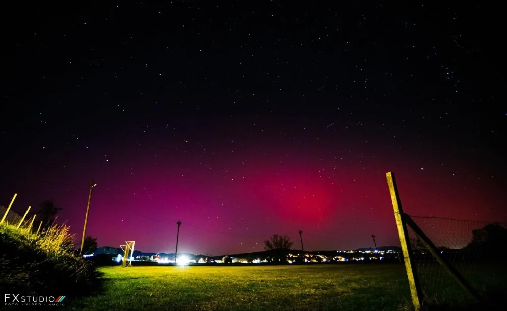 Ένα εξαιρετικά σπάνιο φαινόμενο έγινε για πρώτη φορά ορατό από τις Βαλκανικές χώρες, με το Βόρειο Σέλας