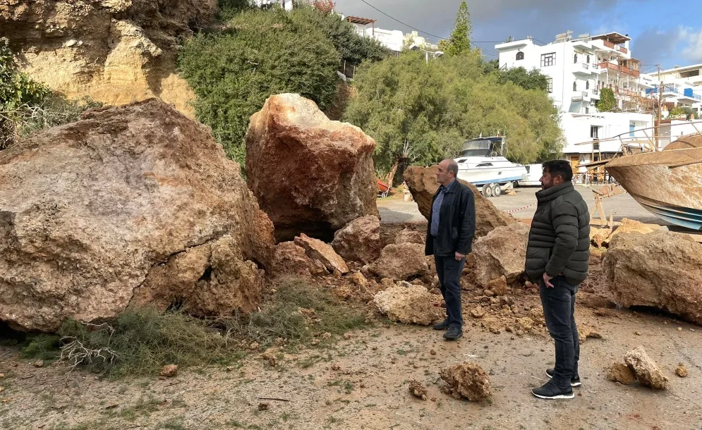 Η έντονη βροχόπτωση προκάλεσε κατολίσθηση στο Μακρύ Γιαλό