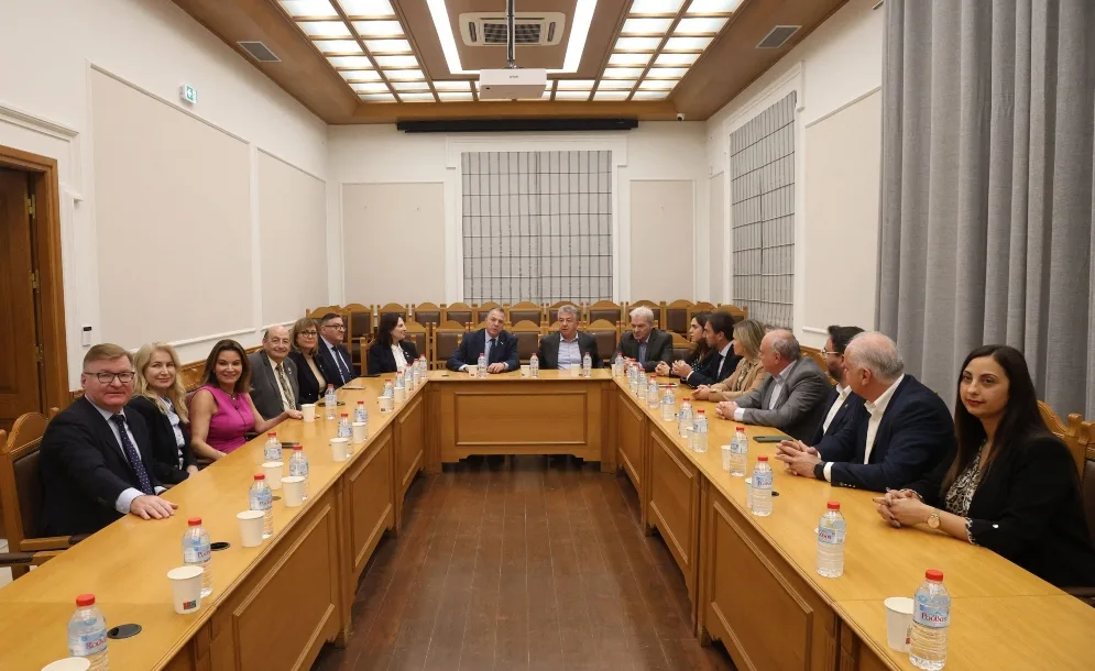 Συνάντηση εργασίας στην Περιφέρεια Κρήτης με το Διοικητικό Συμβούλιο της Παγκόσμιας Διακοινοβουλευτικής Ένωσης Ελληνισμού 
