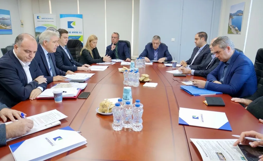 Η πολιτική ηγεσία του Υπουργείου Υποδομών και Μεταφορών πραγματοποιεί, διαδοχικές επισκέψεις σε υπό κατασκευή έργα στην Κρήτη